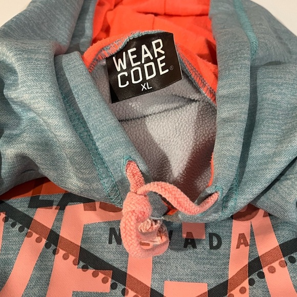 Wear Code size XL Las Vegas sweatshirt neon coral accents on a light teal GUC - Picture 8 of 8